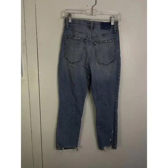 Abercrombie Fitch Jeans Womens 2 Short Ultra High Rise Mom Jeans Light Wash - Picture 7 of 10